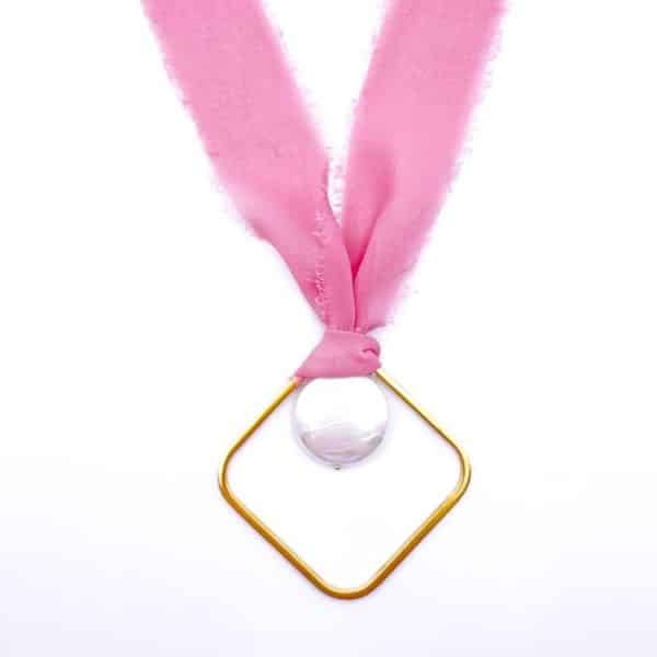 Collar gargantilla belleza rosa a la venta en anabi.online